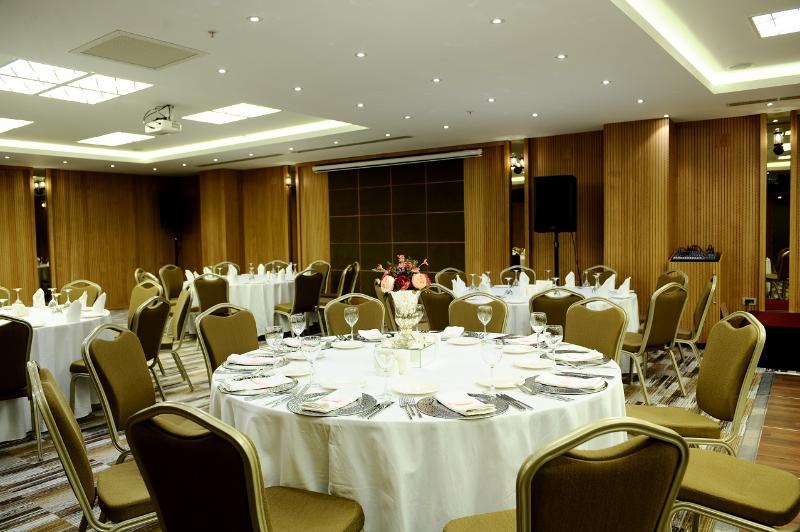 Ramada By Wyndham Bursa Cekirge Thermal & Spa Esterno foto